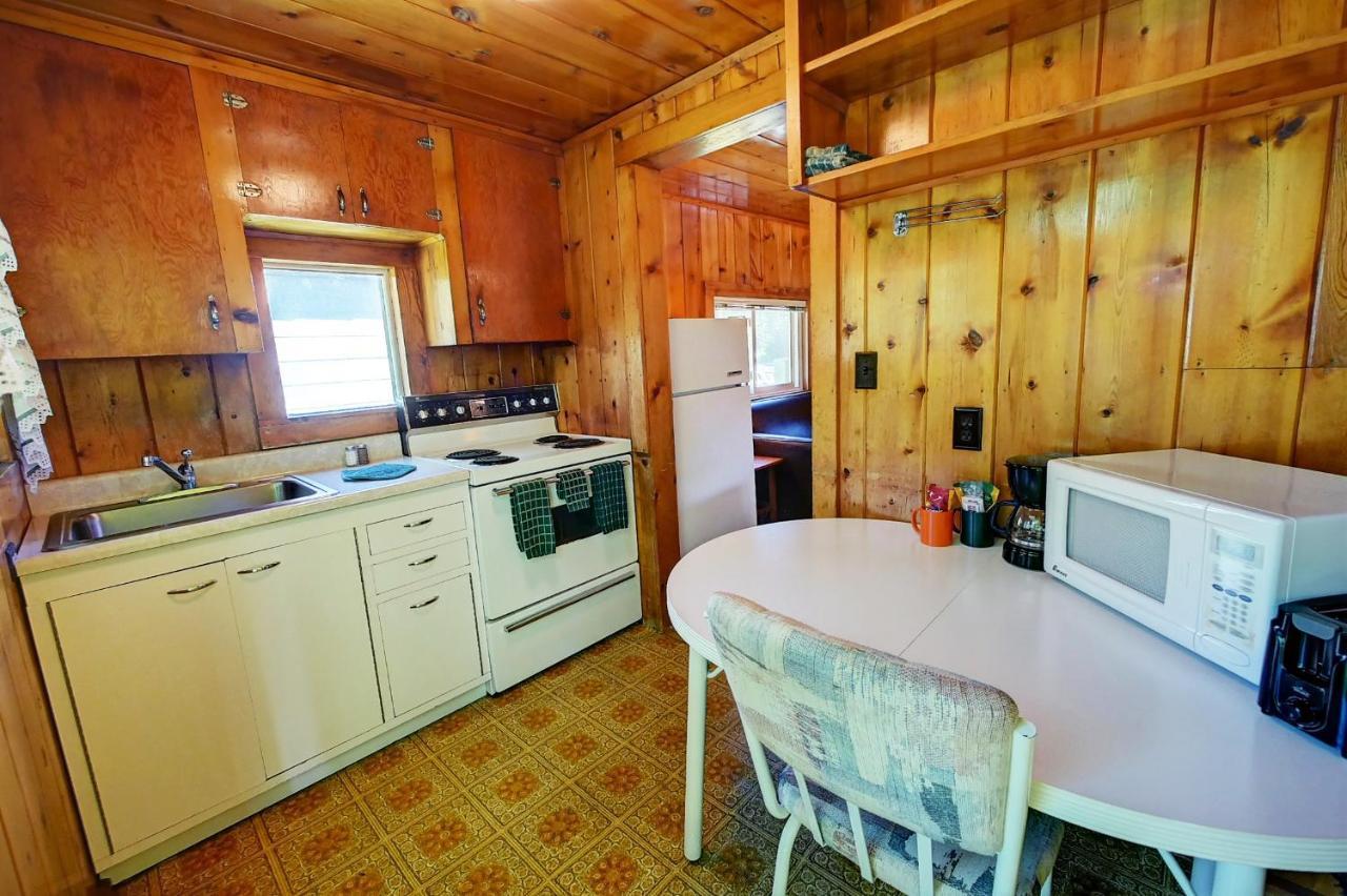 Idle A While Cabins Twisp Ngoại thất bức ảnh