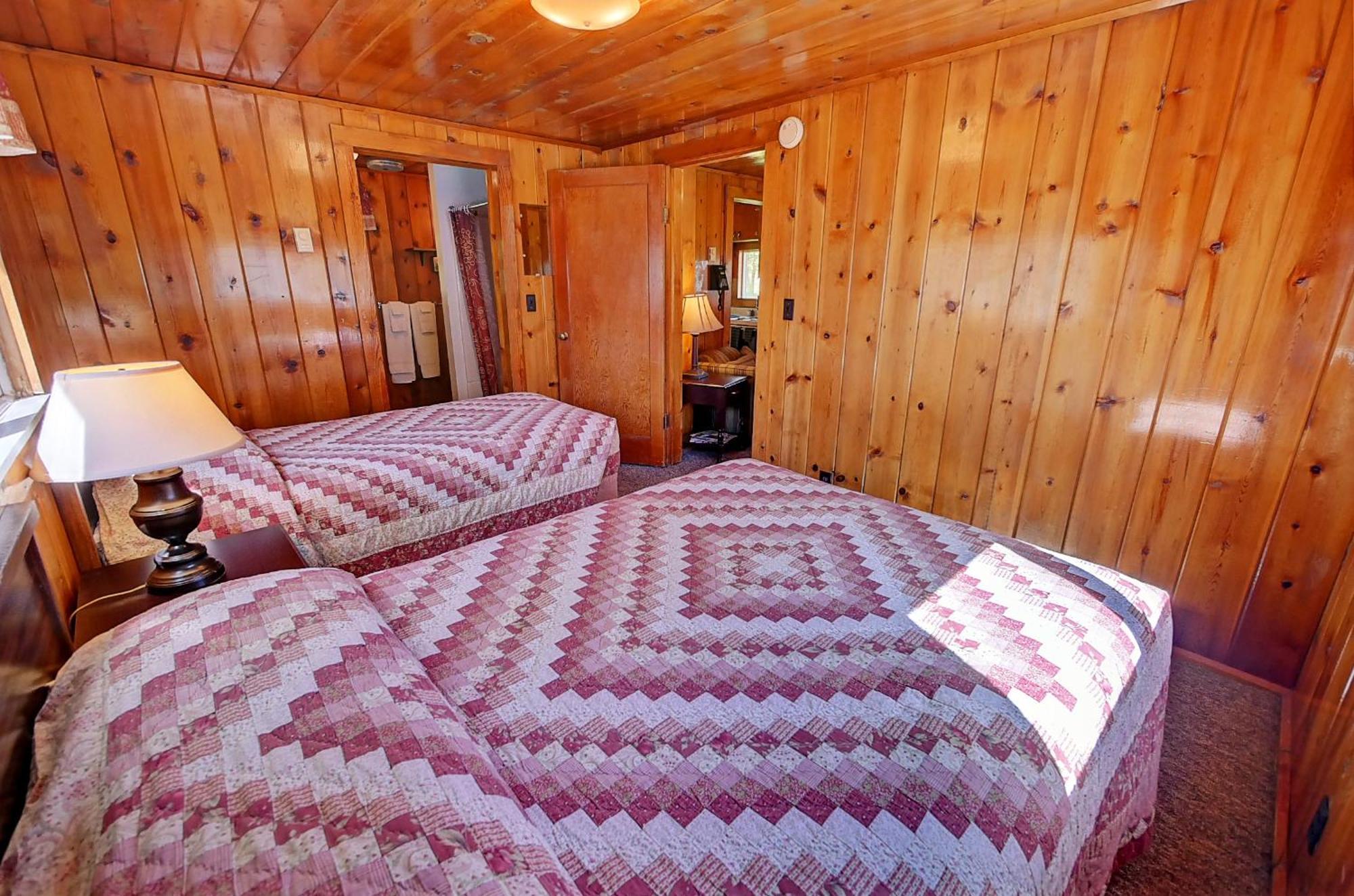 Idle A While Cabins Twisp Ngoại thất bức ảnh