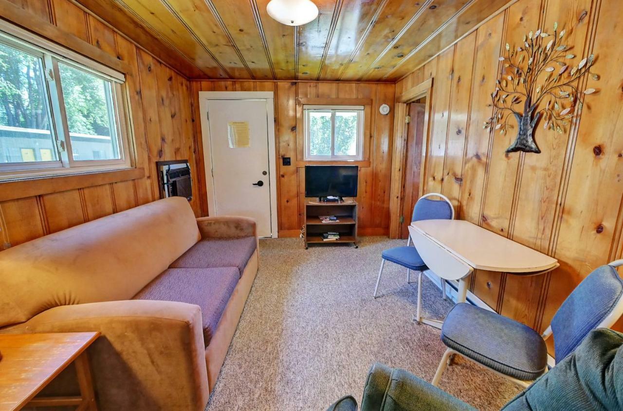 Idle A While Cabins Twisp Ngoại thất bức ảnh
